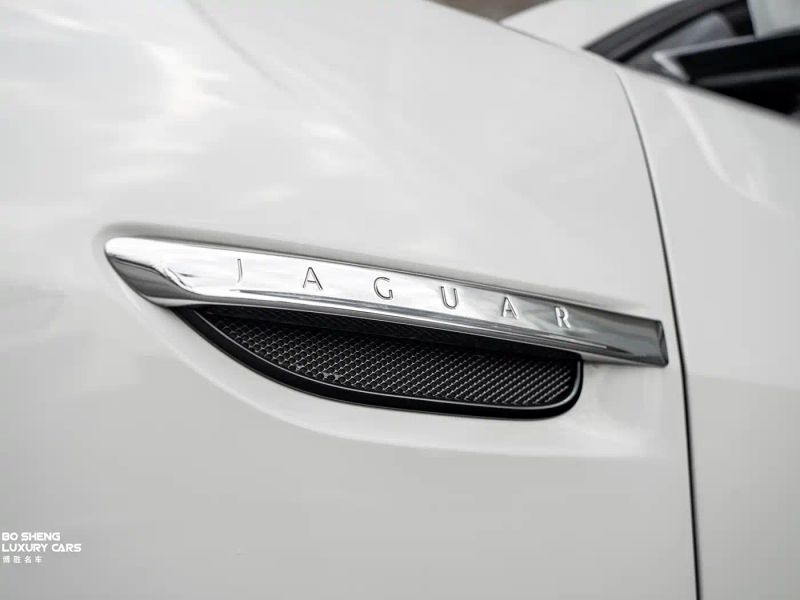 Jaguar XK