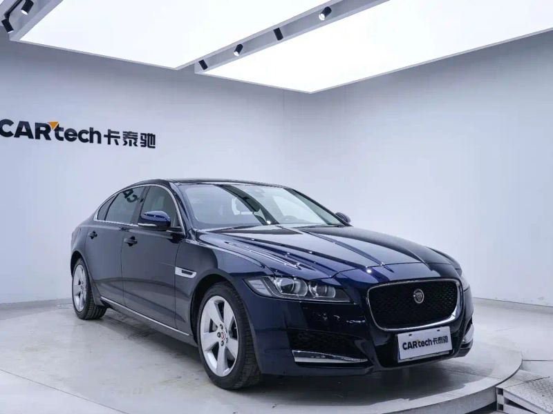 Jaguar xf