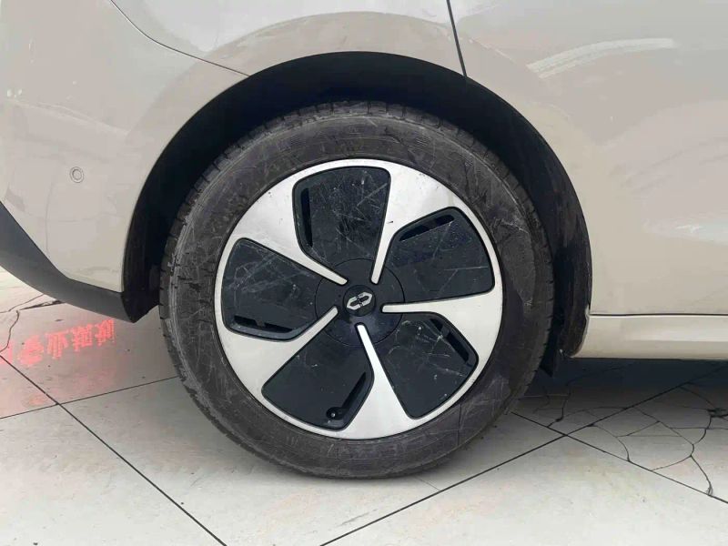 seres m5