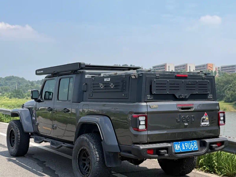 Jeep gladiator