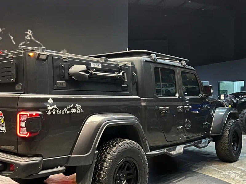Jeep gladiator