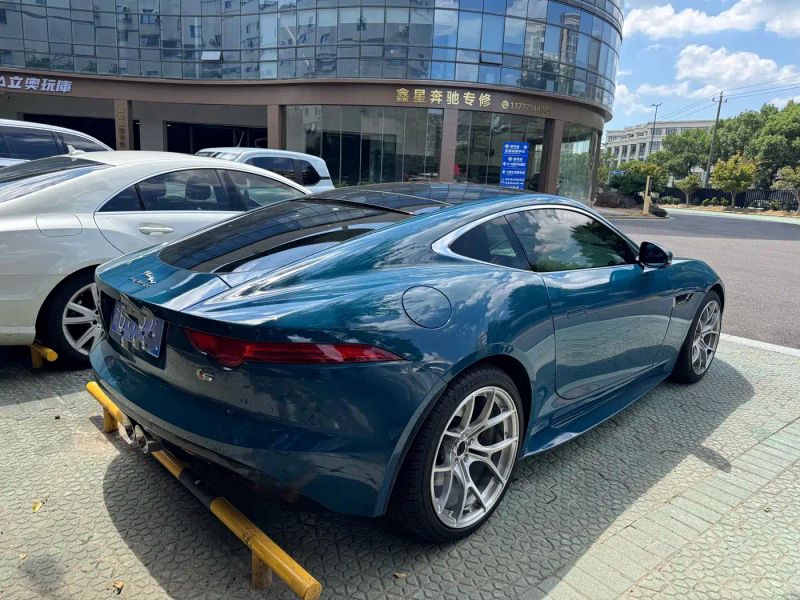 Jaguar F-TYPE