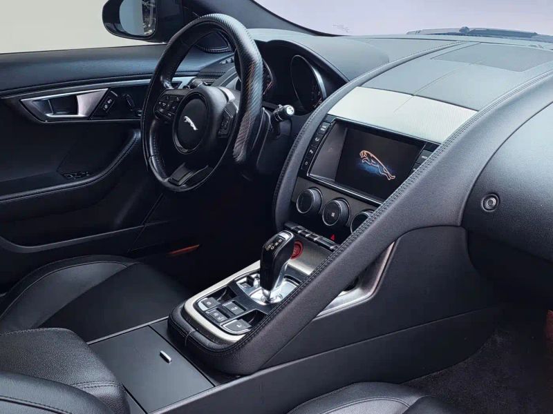 Jaguar F-TYPE