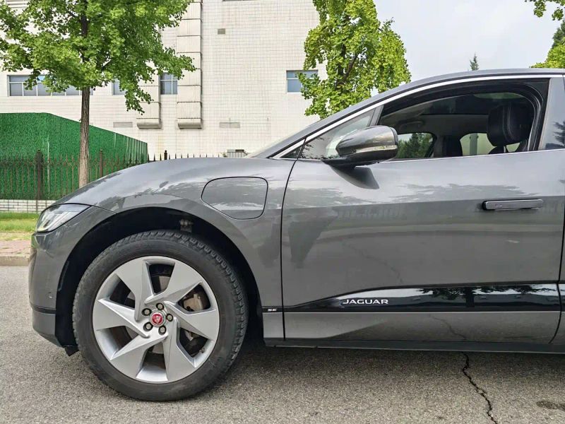 Jaguar I-PACE