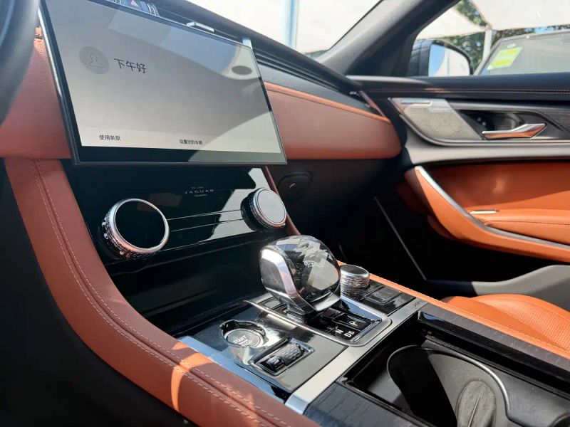 Jaguar xf