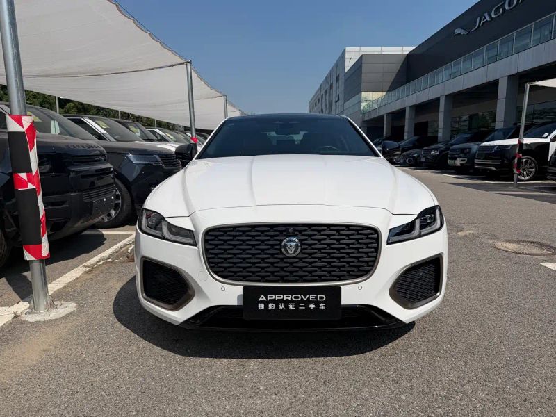 Jaguar xf