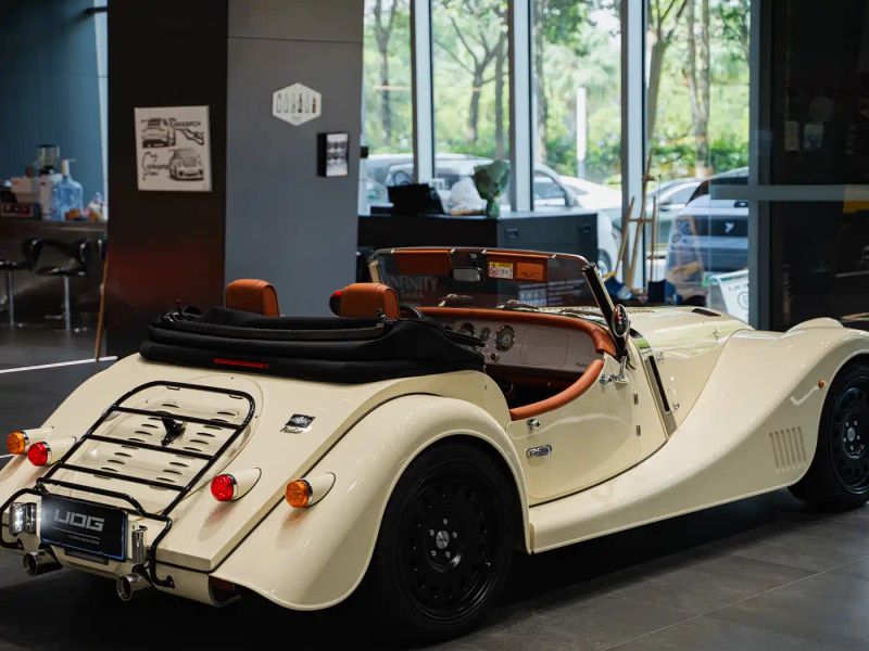 Morgan plus6