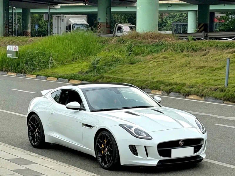 Jaguar F-TYPE