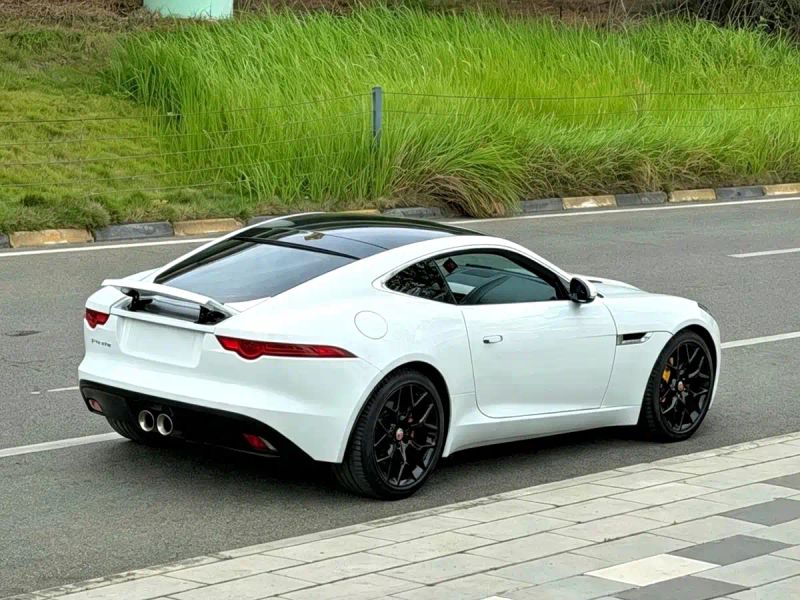Jaguar F-TYPE