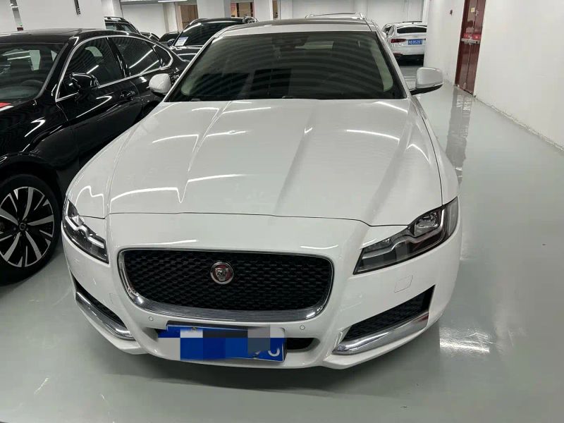 Jaguar xf