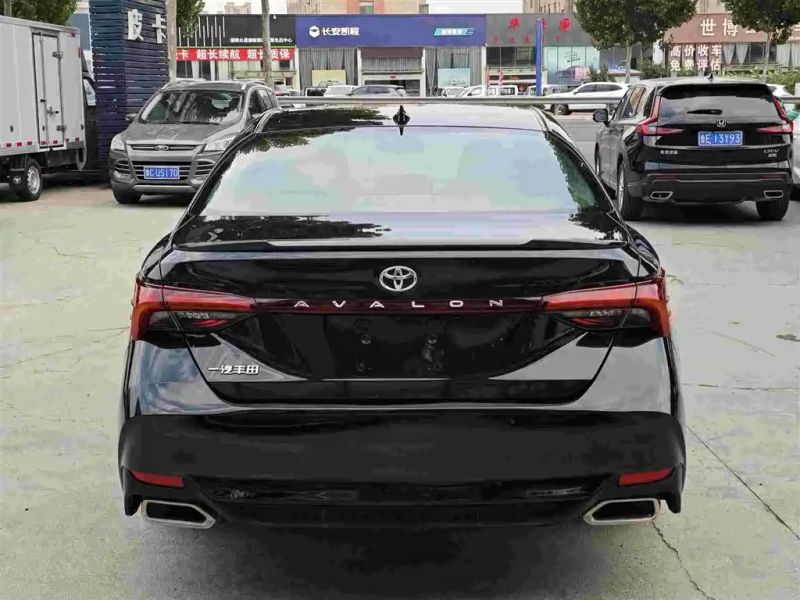 alphard avalon