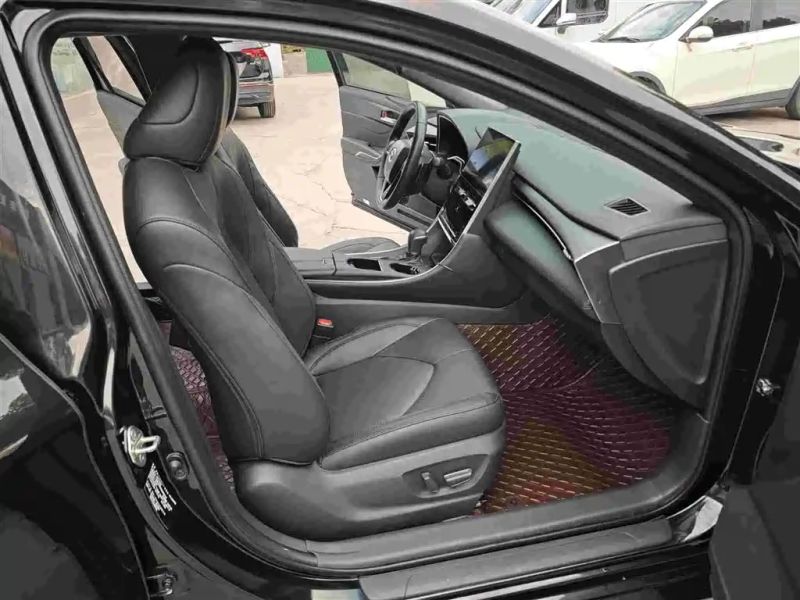 alphard avalon
