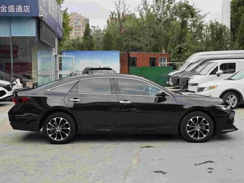 alphard avalon