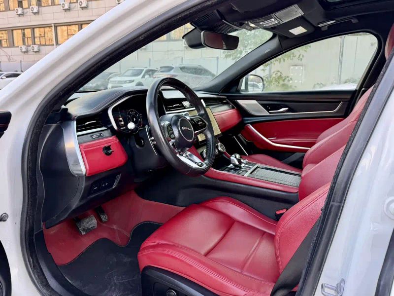 Jaguar xf