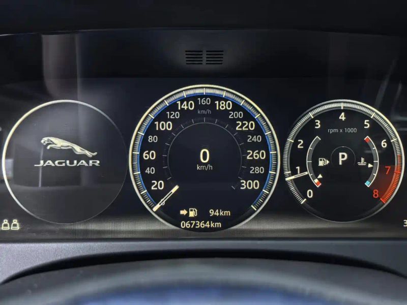 Jaguar xf
