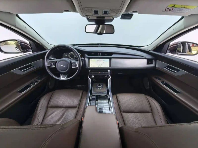Jaguar xf