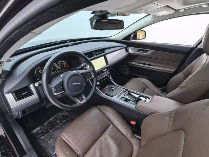 Jaguar xf