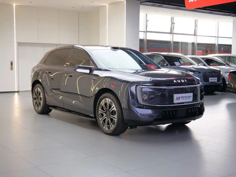 Audi e7x