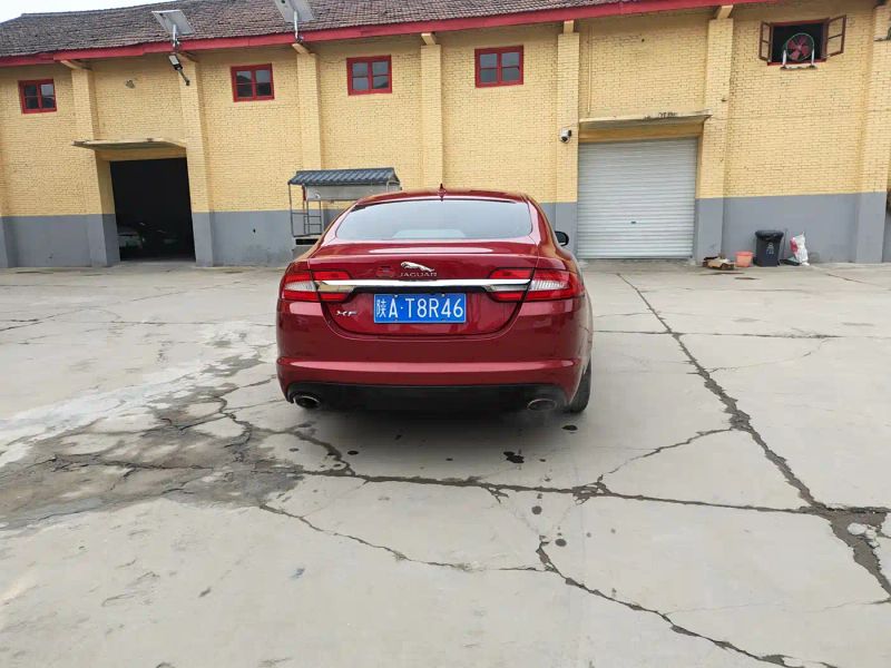 Jaguar xf