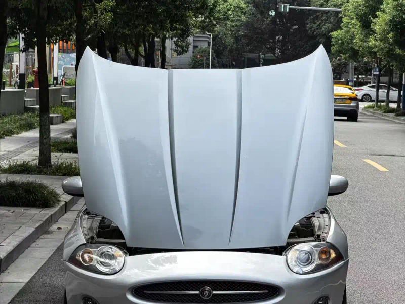 Jaguar XK