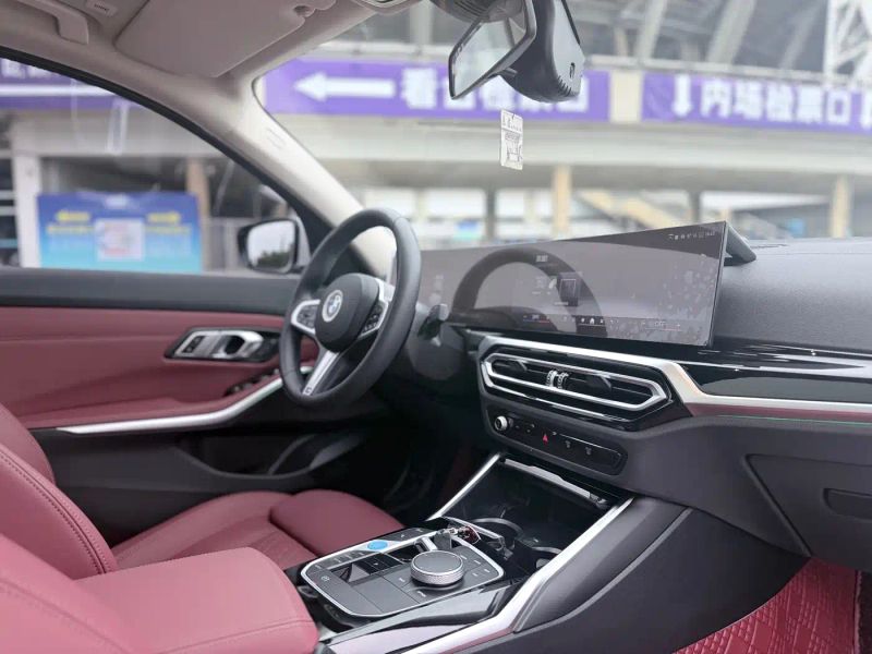 BMW i
