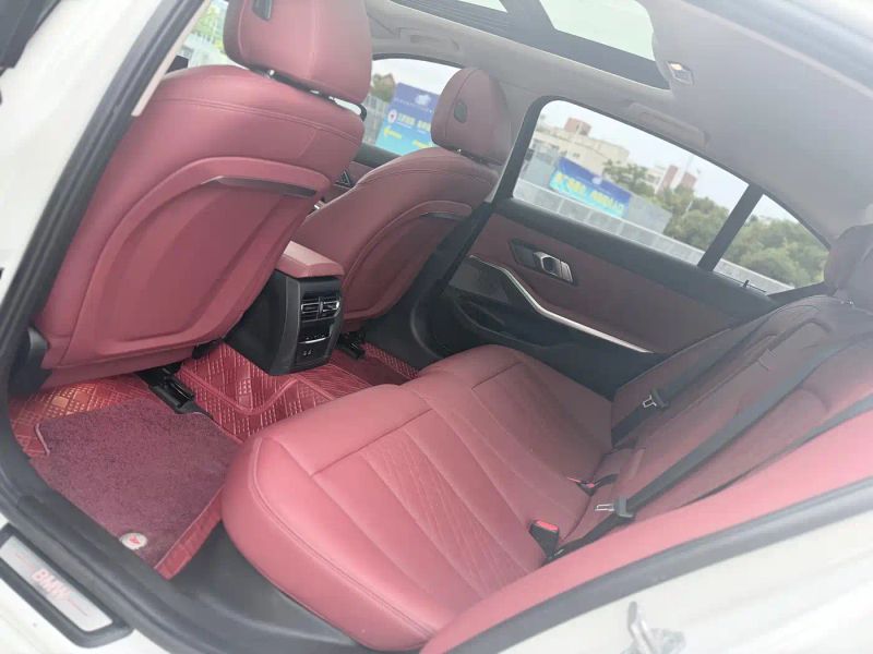 BMW i