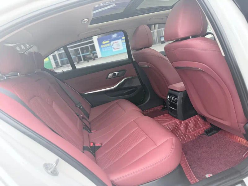 BMW i