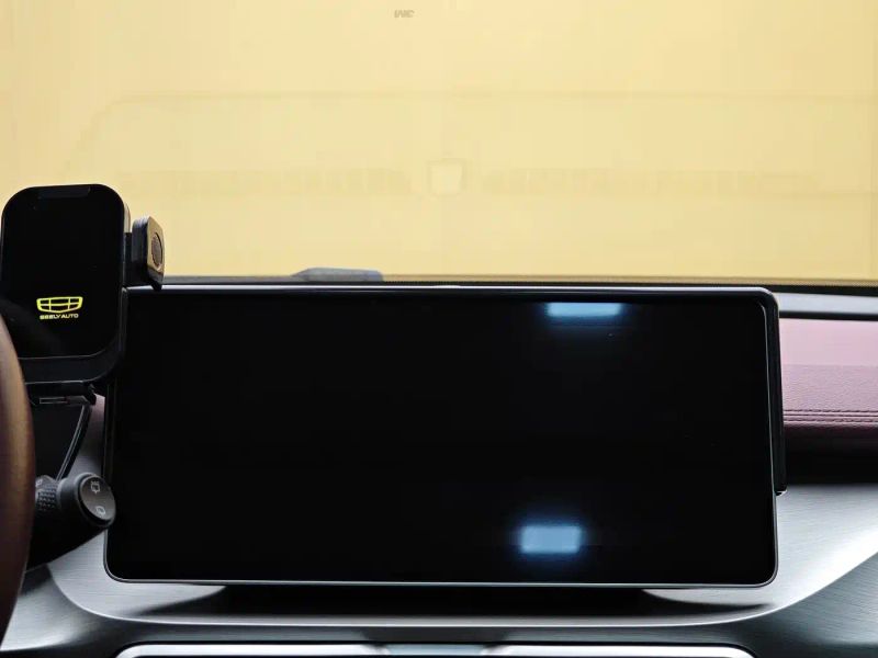 Geely binyue