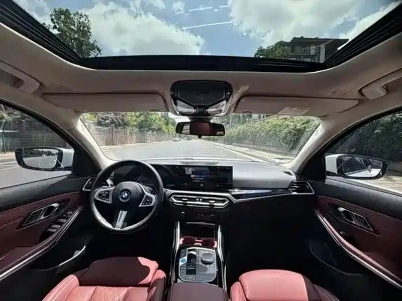 BMW i