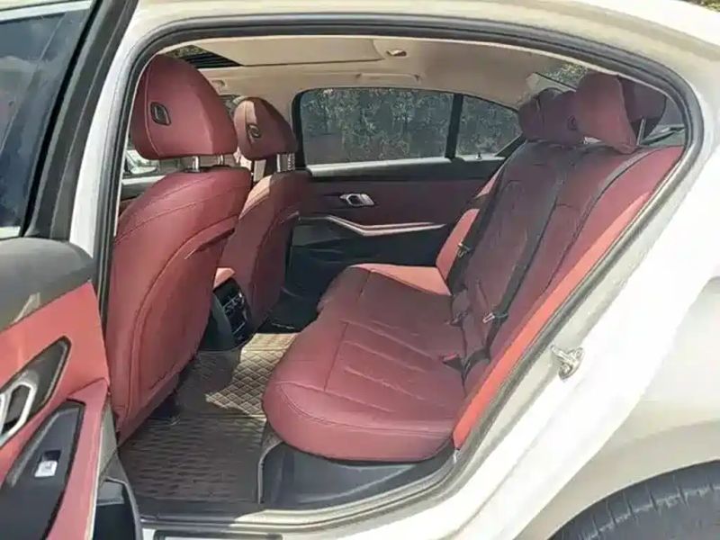 BMW i
