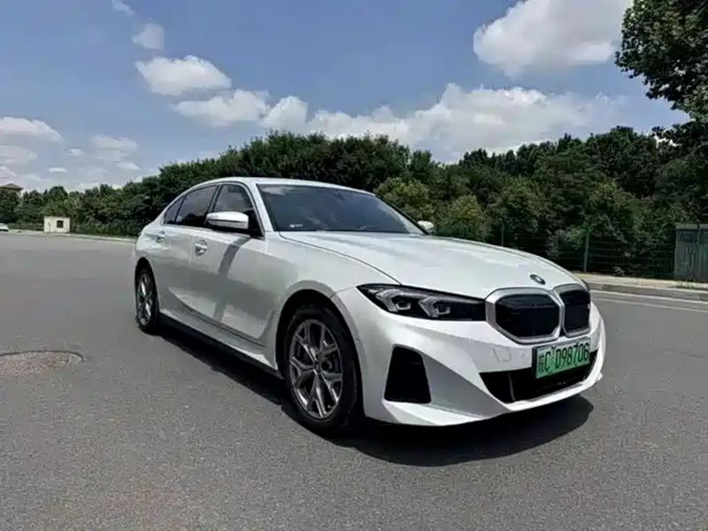 BMW i