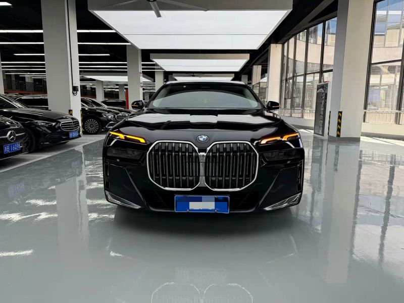 BMW 7-series