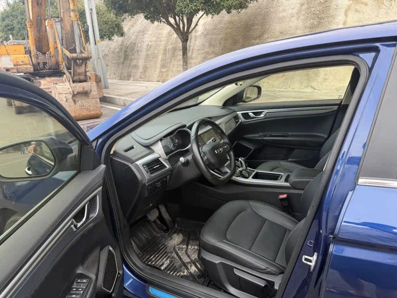 Geely gl