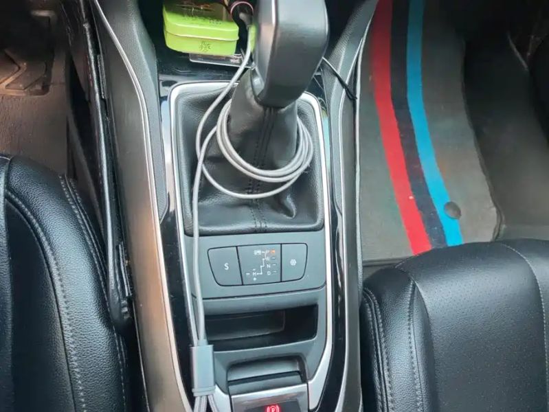 Peugeot peugeot_408
