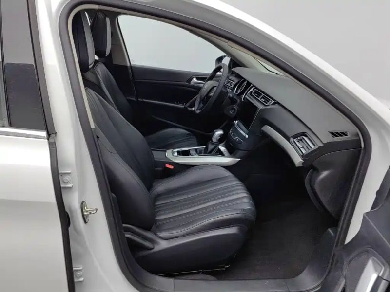 Peugeot peugeot_408