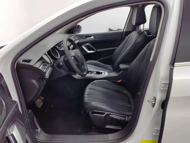 Peugeot peugeot_408