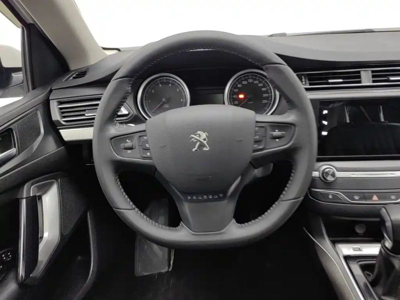 Peugeot peugeot_408