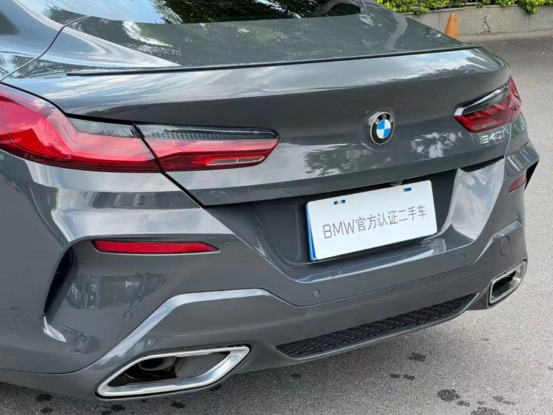 BMW 8-series