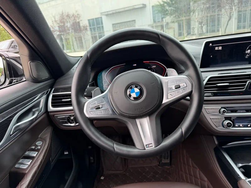 BMW 7-series