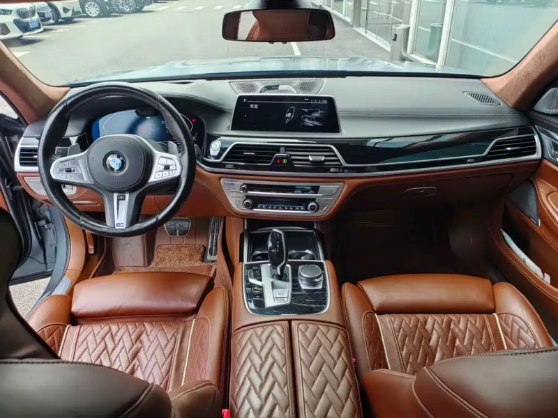 BMW 7-series