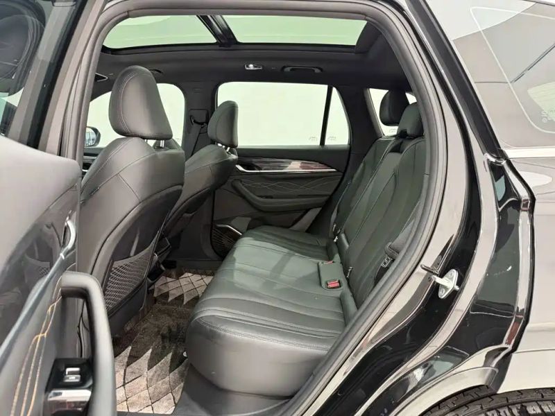 Geely l