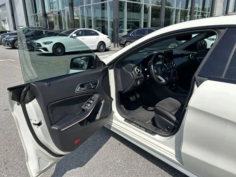 Mercedes-benz cla