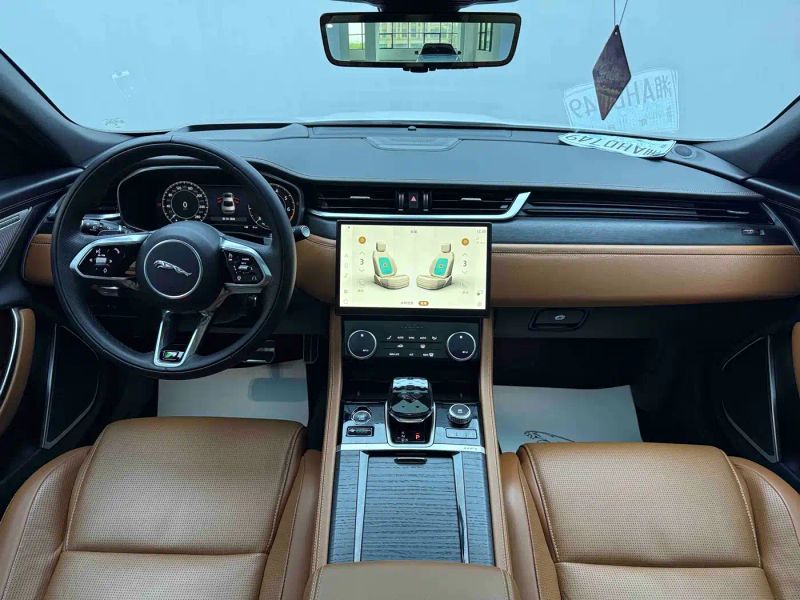 Jaguar xf