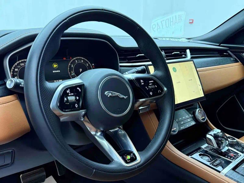 Jaguar xf