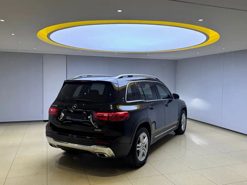 Mercedes-benz glb