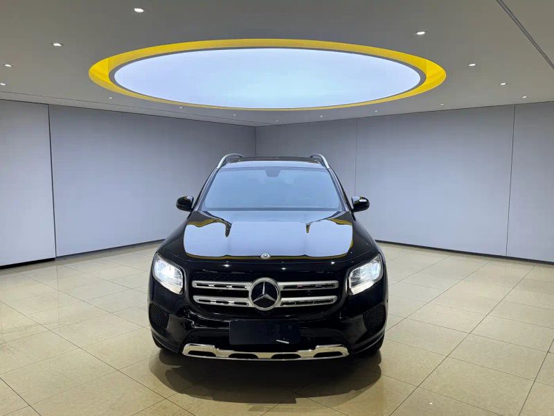 Mercedes-benz glb