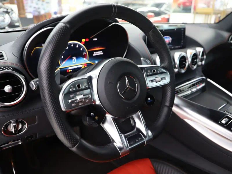 Mercedes-benz amg-gt