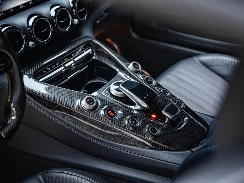 Mercedes-benz amg-gt