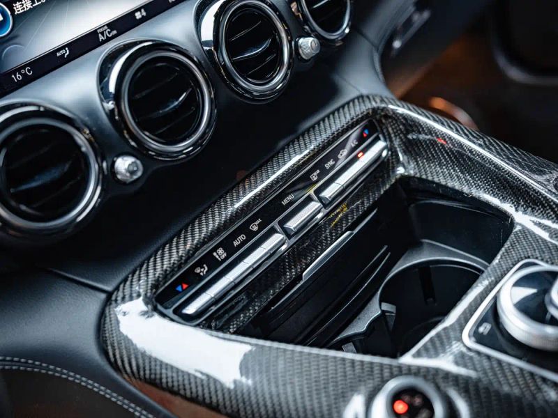 Mercedes-benz amg-gt