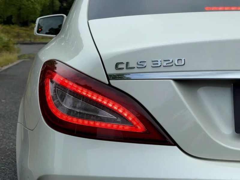 Mercedes-benz cls